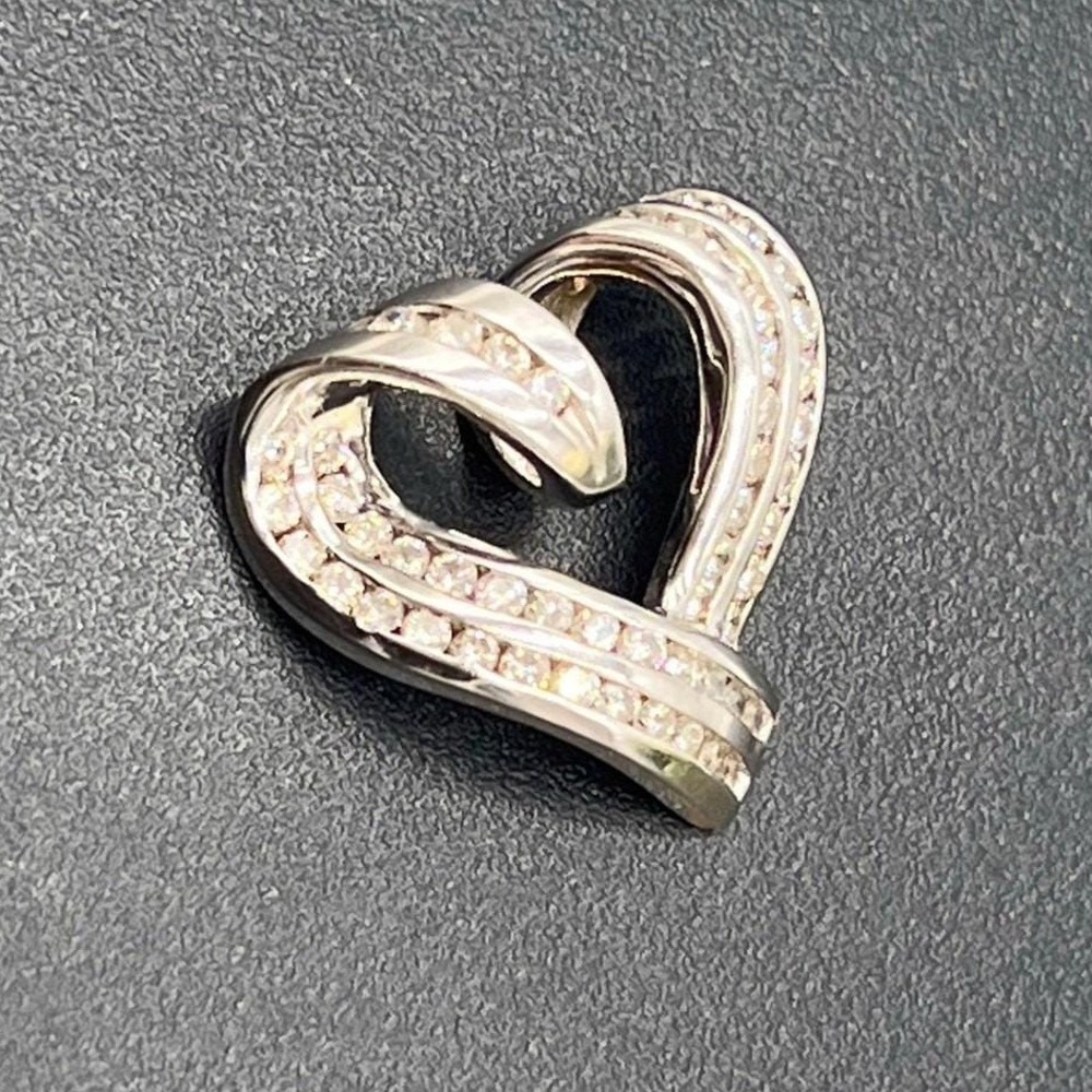 14k White Gold High Shine Rhodium Finish Round Diamond Heart Slide Pendant 3.8 g